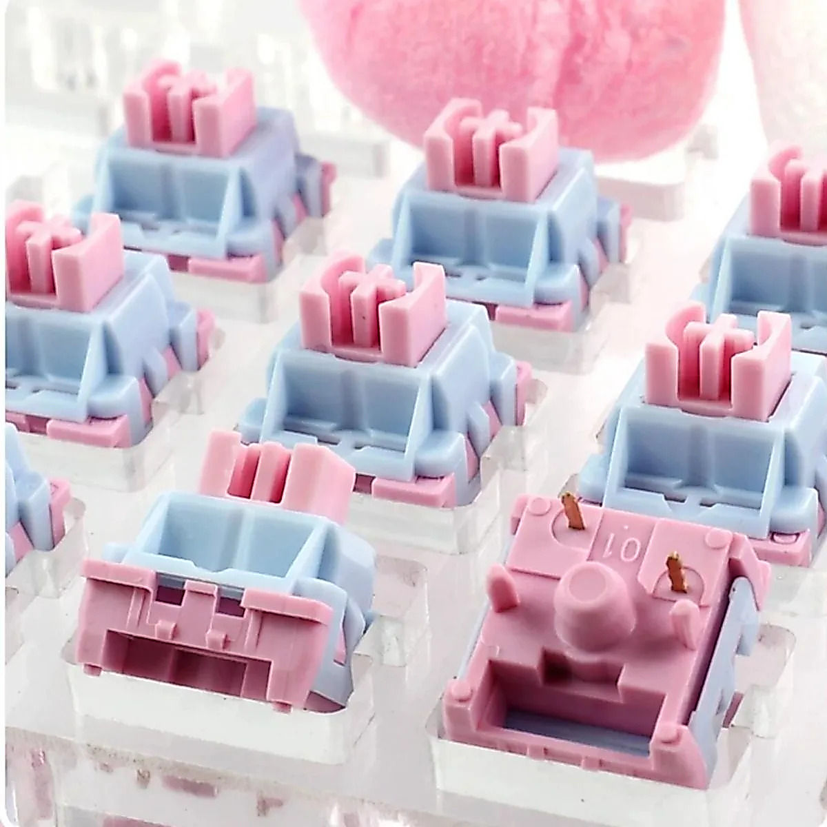Bộ kit DIY switch cơ học tuyến tính êm Pink Cloud Silent Linear 50 chiếc kèm 10 phím PBT hồng, tặng kèm dụng cụ tháo switch cho bàn phím gaming custom | BigBuy360 - bigbuy360.vn