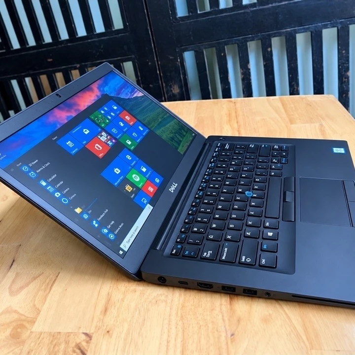 Laptop Dell Latitude 7490 / Core i5 8350U / 8GB RAM / 256GB SSD / Màn 14 inch FHD / Kèm sạc - Đã sử dụng