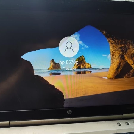 Hp Elitebook 8570p i5 3320m, ram 8gb, vga 2gb