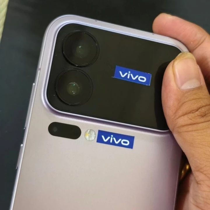 PHONE (CŨ) VIVO 6.3 inch (17.Prrro) | Nội địa Trung xách tay