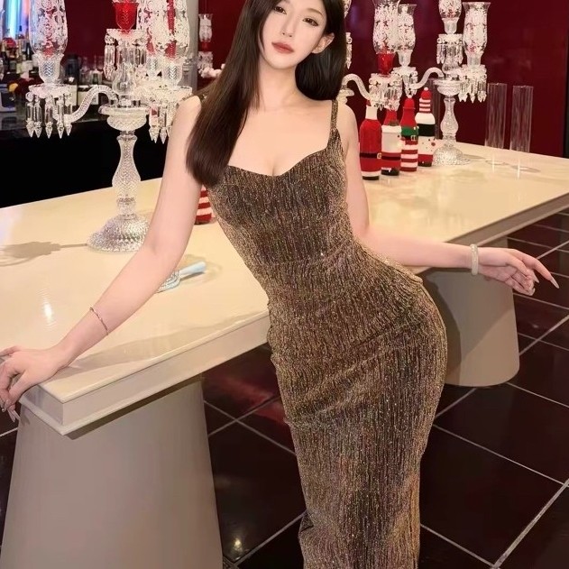 Đầm Dạ Hội Dài Ánh Kim Dáng Body 2 Dây Cổ Vuông Ôm Dáng Sang Trọng Dự Tiệc Gala