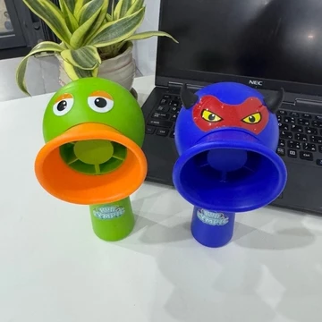 Quạt Kun lốc xoáy cầm tay