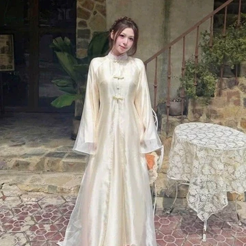 Set Áo Dài Tứ Thân Dáng Xuông Phối Choàng Tơ Cách Điệu sang trọng mềm mại