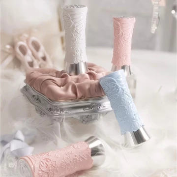 [Chính Hãng] Son Thỏi Bóng Flower Knows Swan Ballet Lip Gloss Căng Mọng Như Gương