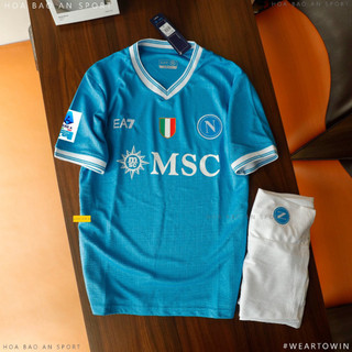 ```In theo yêu cầu - Bộ Đồ Bóng Đá CLB Napoli Mùa Giải 25/26, Áo Sân Nhà Hoàn Hảo, Chất Liệu Vải Thái Cao Cấp```