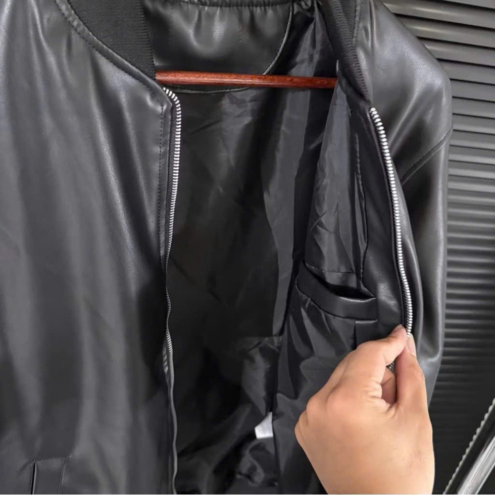 Áo Khoác Da Chữ Aa Nam Nữ Hàng Thêu Chuẩn Phối sọc Đỏ 2 Lớp Lót Gió Có Túi Trong Jacket Nhung Menswear Boy Phố hottrend