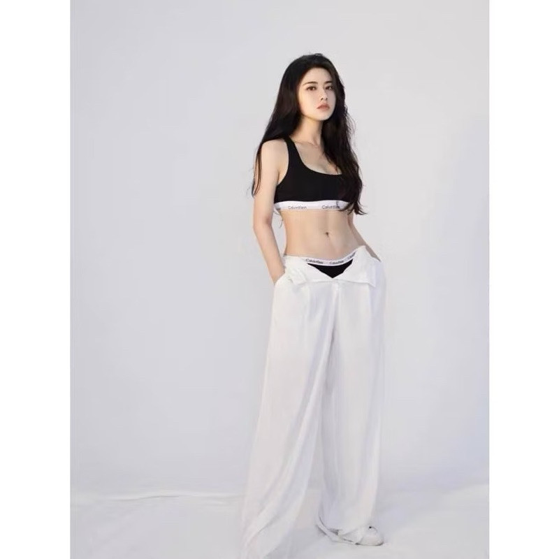 Bộ đồ lót 3 lỗ calinn 3 màu xám đen trắng siêu hót, chất cotton co giãn 4 chiều, mặc tập gym đi bơi đều hợp