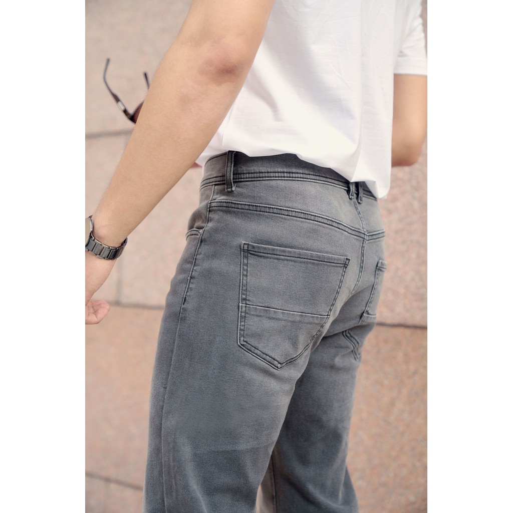 Quần Jean Nam Dáng Suông Ống Đứng Màu Xám Chất Cotton Co Giãn Nhẹ NINOMAXX 2208061
