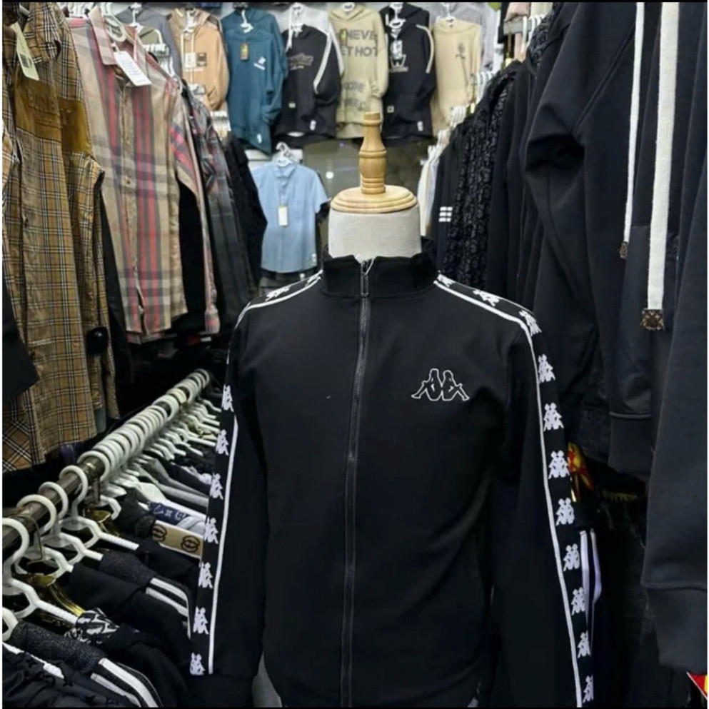 Áo Khoác Nỉ Mịn Cạp Ba Logo Thêu Nổi Phối 2 Viền Sọc Cánh Tay Phong Cách Hàn Quốc Dành Cho Nam Nữ  hot trend