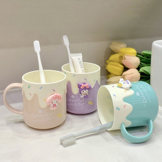 Cốc Súc Miệng Đánh Răng Cho Trẻ, Hình Ảnh Hoạt Hình Sanrio Kuromi, Melody, Chất Liệu Nhựa PP An Toàn (sẵn) 🌸🌸🌸