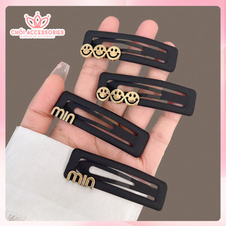 Kẹp tách đen vuông đính chữ và icon Chồi accessories đáng yêu phong cách nữ tính K261