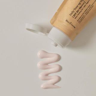 Kem Chống Nắng Daily Tone Up Vegan Suncream SPF 50 PA++++ Elixinhstore, Kem Chống Nắng Nâng Tông