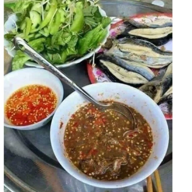 Mắm Cơm Bình Định ĐẶC SẢN QUÊ NHÀ – Mắm Cá Cơm Truyền Thống – Hũ 500gr