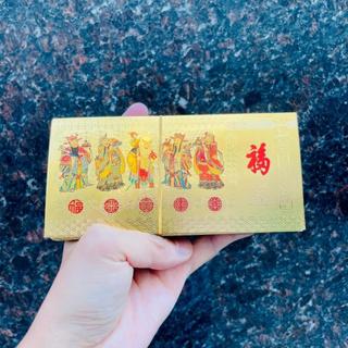 Tiền Ngũ Phúc Plastic mạ vàng kỷ niệm Kèm Bao Lì Xì Tết phong thủy may mắn độc đáo đẹp mắt