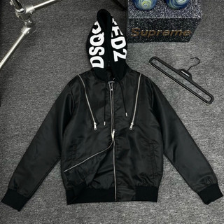 Áo khoác gió unisex Dsq có mũ, khóa zip hai vai, phối nỉ bông in chữ viền trần bông, phong cách trẻ trung. Boy Phố 2025