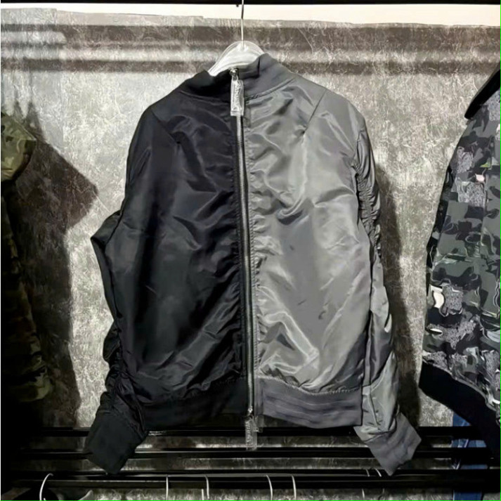 Áo Khoác Bomber Hai Màu DSQUARED2 Xám Đen - Phong Cách Thời Trang, Chất Liệu Dày Đặc, Chống Gió Tốt. Boy Phố 2025