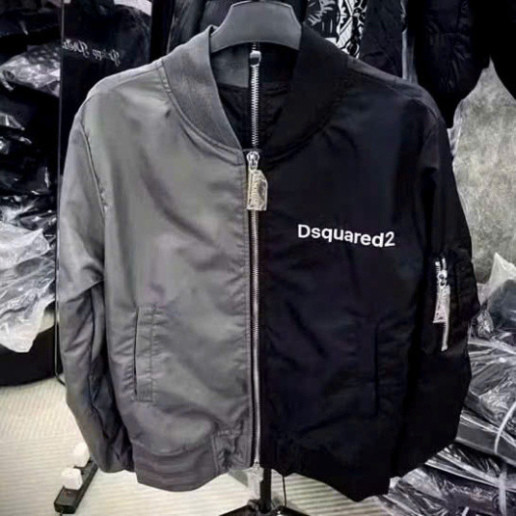 Áo Khoác Bomber Hai Màu DSQUARED2 Xám Đen - Phong Cách Thời Trang, Chất Liệu Dày Đặc, Chống Gió Tốt. Boy Phố 2025