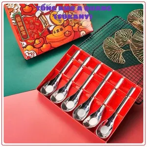 Thìa mèo thần tài ăn cơm soup cán dài inox – set 6 chiếc kèm hộp giấy, kiểu dáng dễ thương và tiện dụng