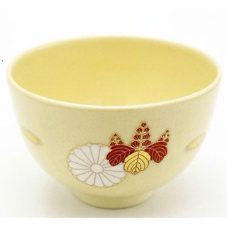 Bát Trà (Chawan) Họa Tiết Hoa M67 Với Hình Ảnh Lá Phong Đỏ Sang Trọng và Tinh Tế