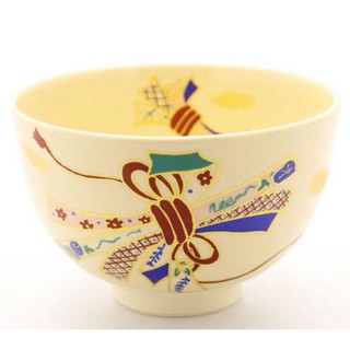 Bát Trà (Chawan) Họa Tiết Hoa M67 Với Hình Ảnh Lá Phong Đỏ Sang Trọng và Tinh Tế