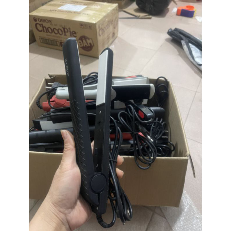 Máy là uốn tóc - duỗi tóc dập xù  mi ni tại nhà  tiện dụng mang theo du lịch dã ngoại AC