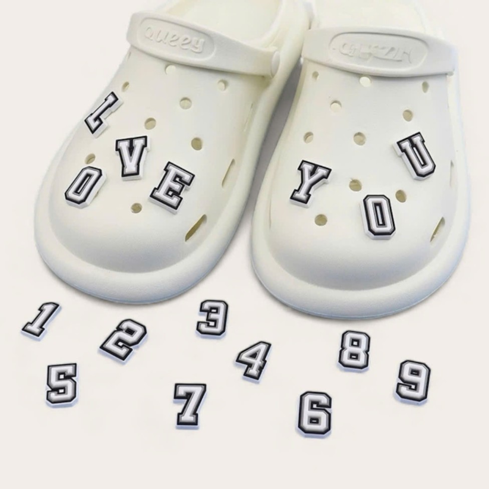 Stiker trang trí Charm Chữ & Số gắn dép xinh xắn Phụ Kiện Gắn Dép chữ theo tên - yihetag