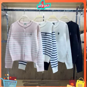 MỚI 2025 Áo len cardigan nữ dáng rộng thêu gấu sọc ngang dễ thương chất len dày mịn hot hit đủ màu