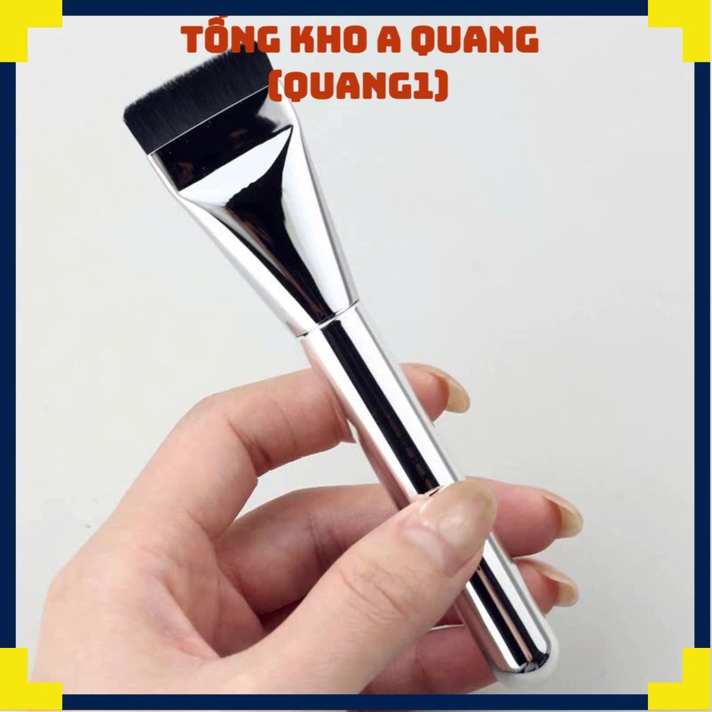 Cọ Tán Nền Đầu Dẹt Màu Bạc – Giúp Tán Nền Mỏng Nhẹ, Chuyên Dùng Cho Makeup Chuyên Nghiệp