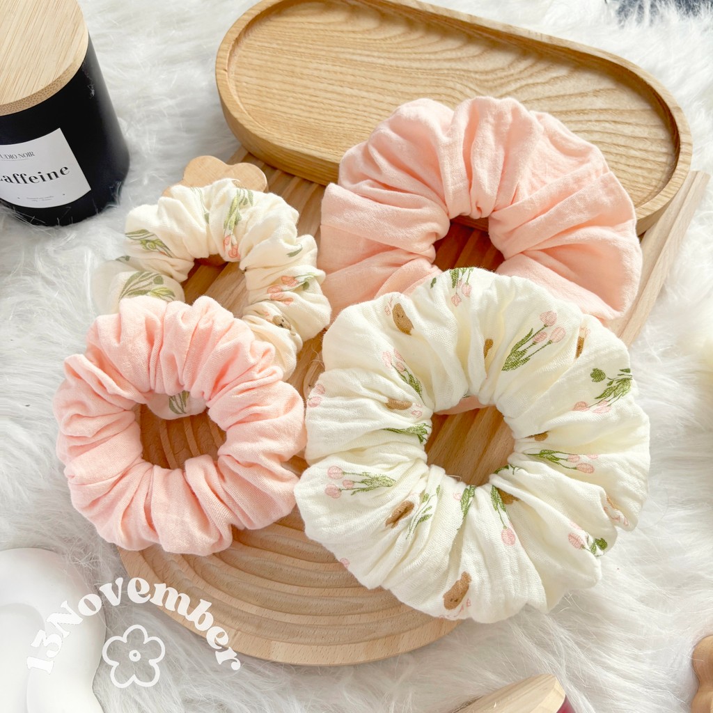 [SIÊU TO] Scrunchies Set Cột Tóc Vải Hoạ Tiết Gấu Hoa Tulip Hồng Xinh Xắn Dễ Thương Phồng To | BigBuy360 - bigbuy360.vn