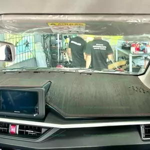 Phụ Kiện Xe Hơi Cao Cấp: Thảm Taplo Toyota Vios, Cross, Raize, Altis, Veloz, Innova Hàng 3 Lớp, Giảm Lóa Tối Đa.