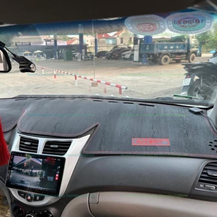 Chống Nứt Bề Mặt Thảm Taplo Hyundai: Bảo Vệ Tuyệt Đối Khỏi Nắng Nóng Trực Tiếp.