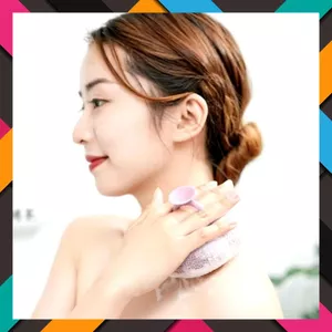 BÔNG TẮM CÓ GAI MASSAGE- Bông Tắm Xơ Mướp Tròn Có Giác Hút Gắn Tường - MA:BONGTAM