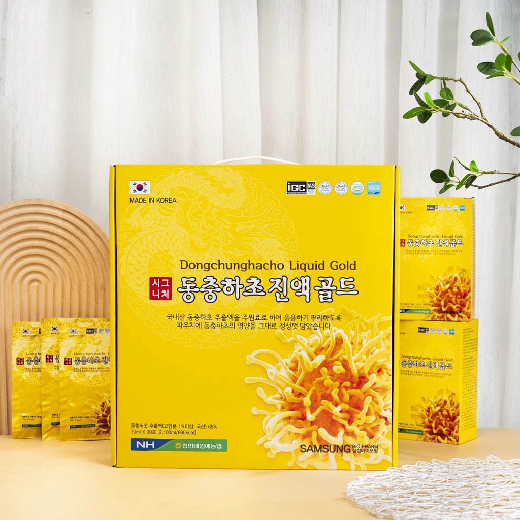 Nước Đông Trùng Hạ Thảo Cao Cấp Hàn Quốc 30 Gói x 70ml Hộp Vàng ( hàng mới về )