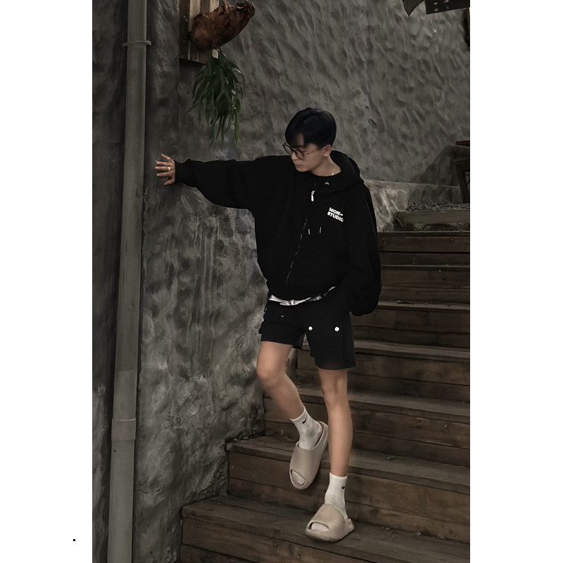 Mania_store//Áo Hoodie Zip Boxy MonStudio – Nỉ Dày Ấm, Thêu Nổi Cao Cấp, Streetwear Unisex Cực Chất  2025