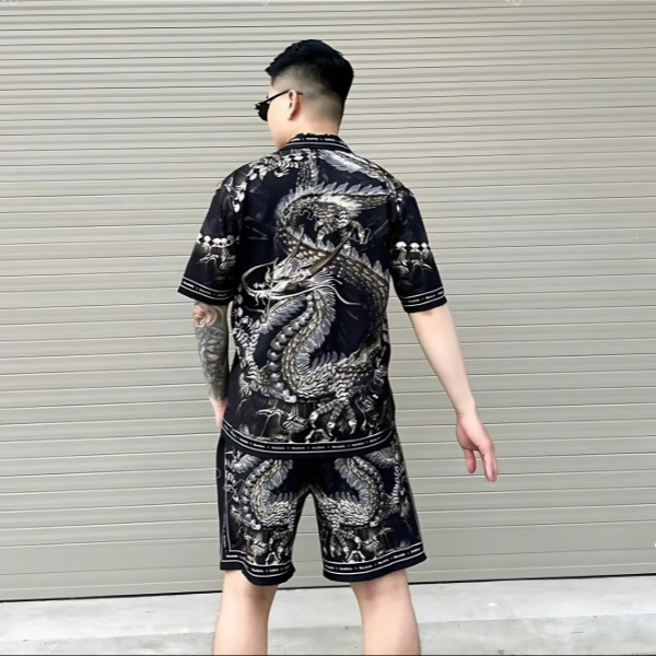 Bộ Đồ Nam Quần short + Áo Chất liệu vải lụa mềm mịn thoáng mát họa tiết rồng nhật đi biển đi chơi đi du lịch  2025