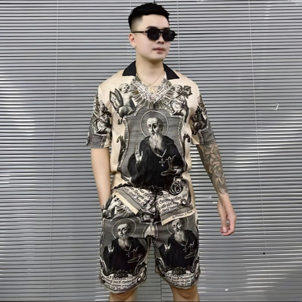 Bộ Đồ Nam Quần Short + Áo Sơ Mi Thiết Kế Họa Tiết Châu Âu Độc Lạ Mềm Mịn Siêu Mát Chất Liệu Vải Lụa đi biển đi du lịch