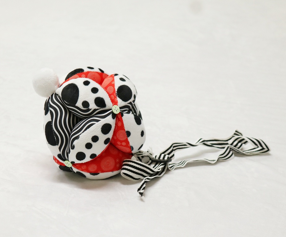 Bóng múi PiPoVietnam Polka Dots cho bé chơi