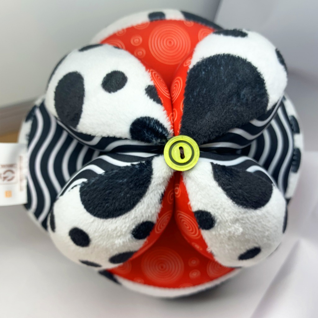 Bóng múi PiPoVietnam Polka Dots chất liệu
