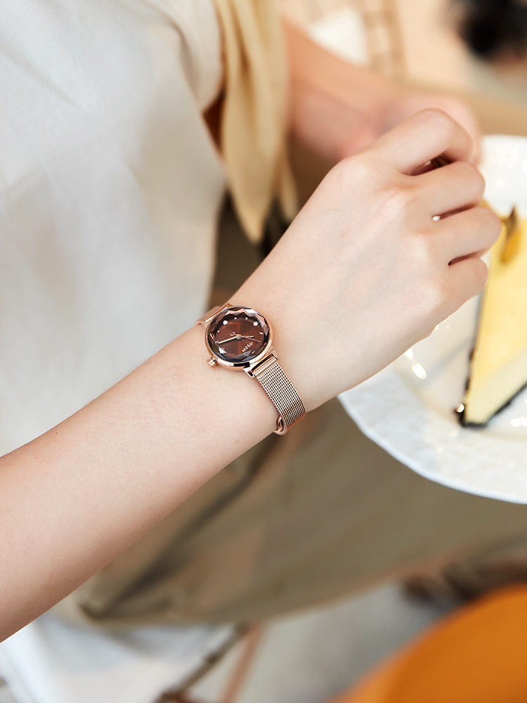 Đồng hồ Julius JA-917 mẫu đeo
