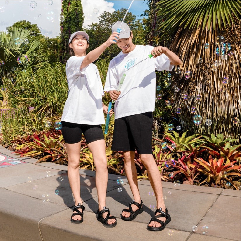 Mô tả Giày Sandals F8 Shondo Full Đen F8M1112 - 1