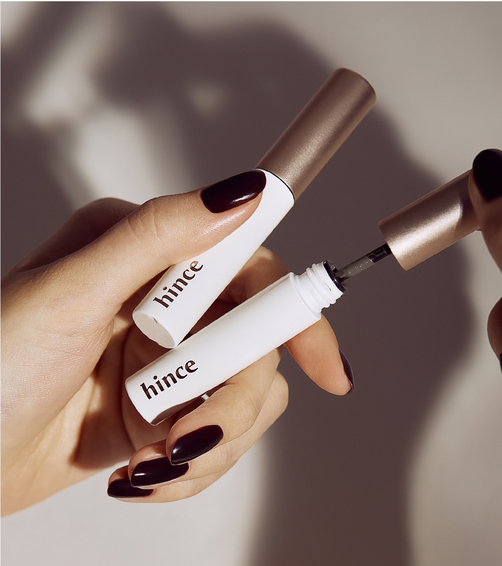 Mô tả Gel Định Hình Chân Mày Có Màu hince Signature Brow Shaper 4Ml - 3