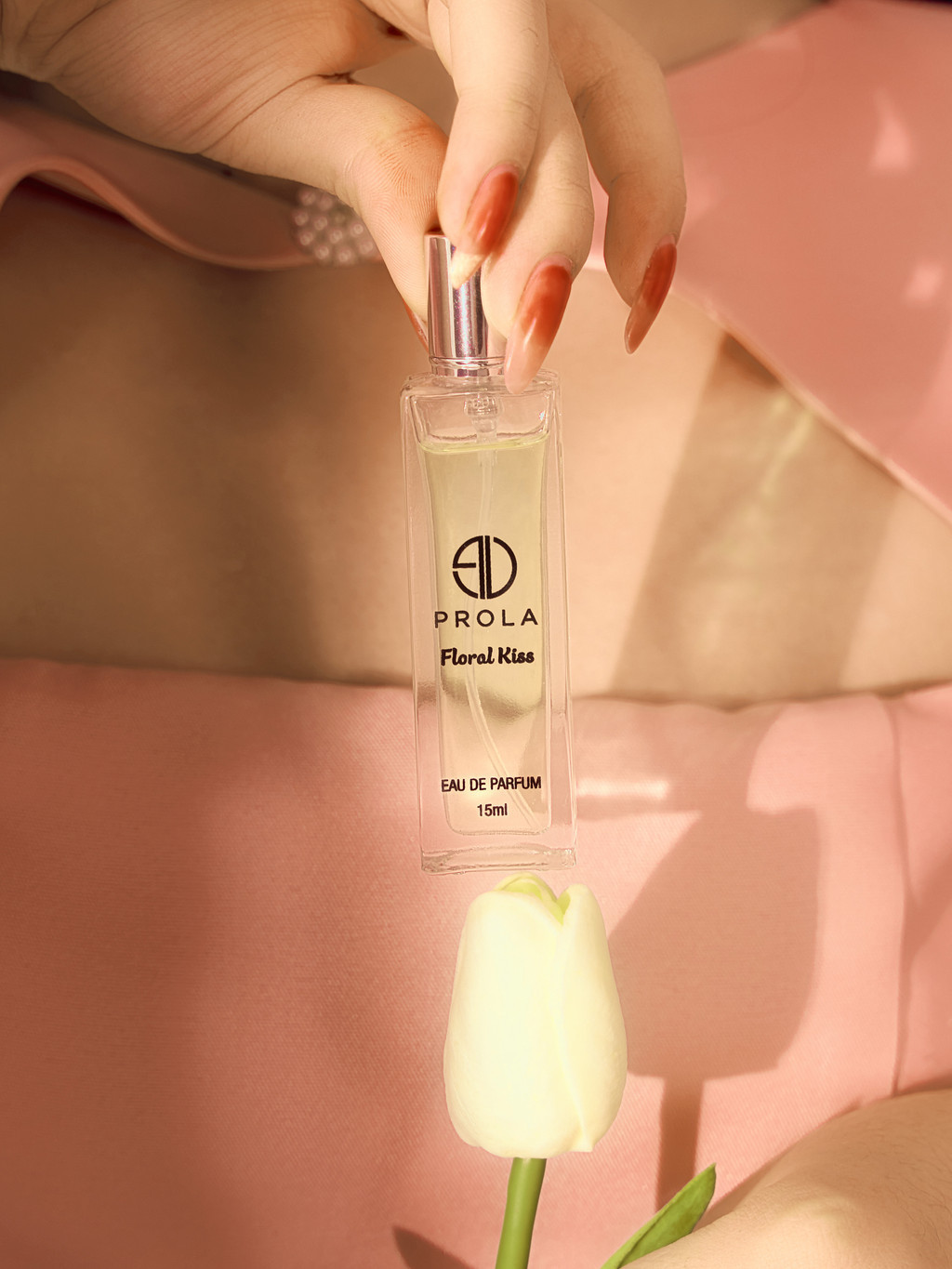 Mô tả Nước hoa nữ PROLA Floral Kiss nữ tính, ngọt ngào, dễ thương phù hợp đi làm, đi học PL10 15ml - 1