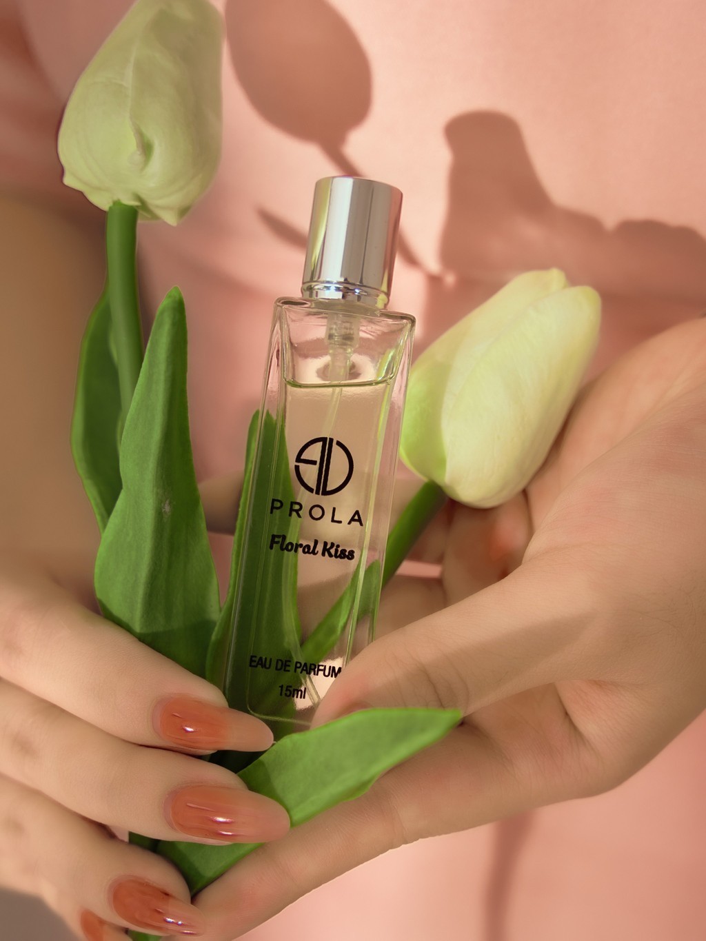 Mô tả Nước hoa nữ PROLA Floral Kiss nữ tính, ngọt ngào, dễ thương phù hợp đi làm, đi học PL10 15ml - 2