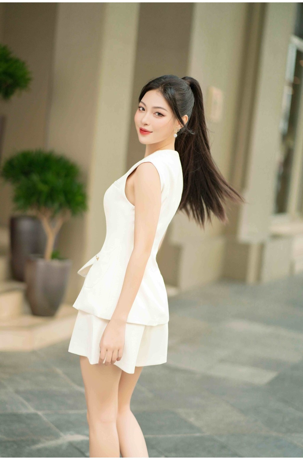 Mô tả RECHIC Quần short nữ Carmy ống rộng lưng cao dáng A có túi trơn trẻ trung thanh lịch - 9