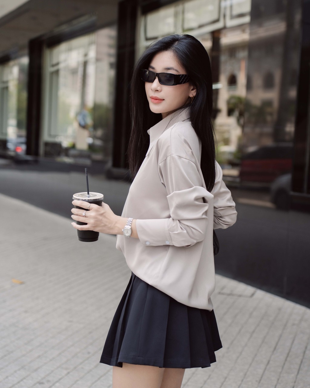 Mô tả RECHIC Áo kiểu sơ mi Zeny tay dài cơ bản sang trọng - 4