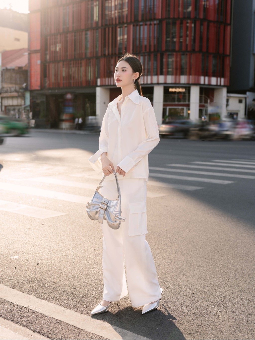 Mô tả RECHIC Áo kiểu sơ mi Zeny tay dài cơ bản sang trọng - 9