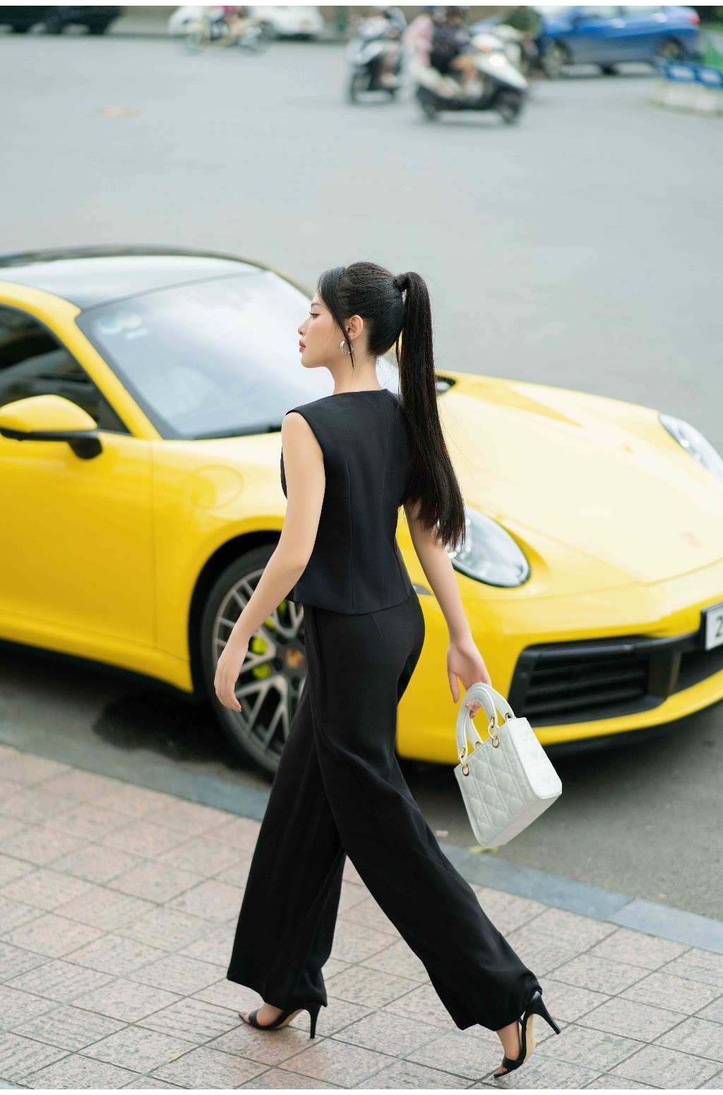 Mô tả RECHIC Áo vest nữ Cindy trơn form ôm nút gài cổ V cá tính sang trọng thanh lịch - 11