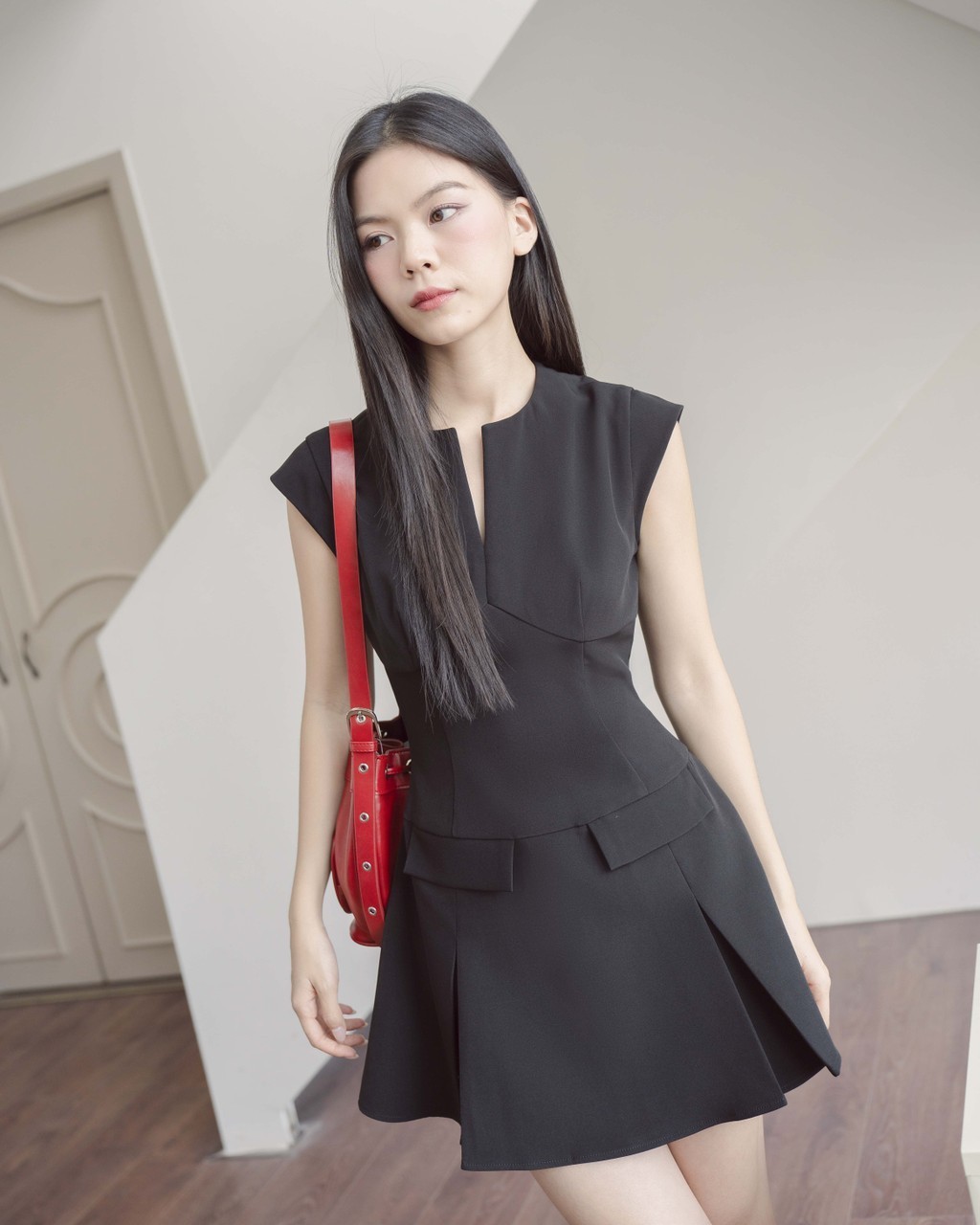 Mô tả RECHIC Đầm ngắn Evelyn tay ngắn cổ V nhẹ dáng xòe cơ bản sang trọng - 10