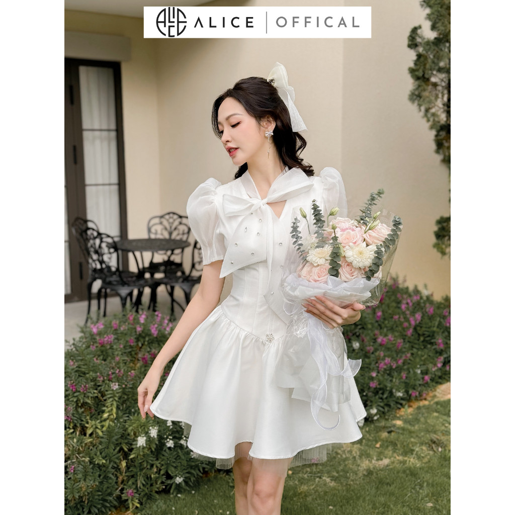 Mô tả Váy Trắng Tiểu Thư Sang Chảnh ALICE Váy Chất Tafta Phối Tơ Xước Thiết Kế Cổ Đính Đá Tạo Điểm Nhấn Điệu Đà V964 - 3