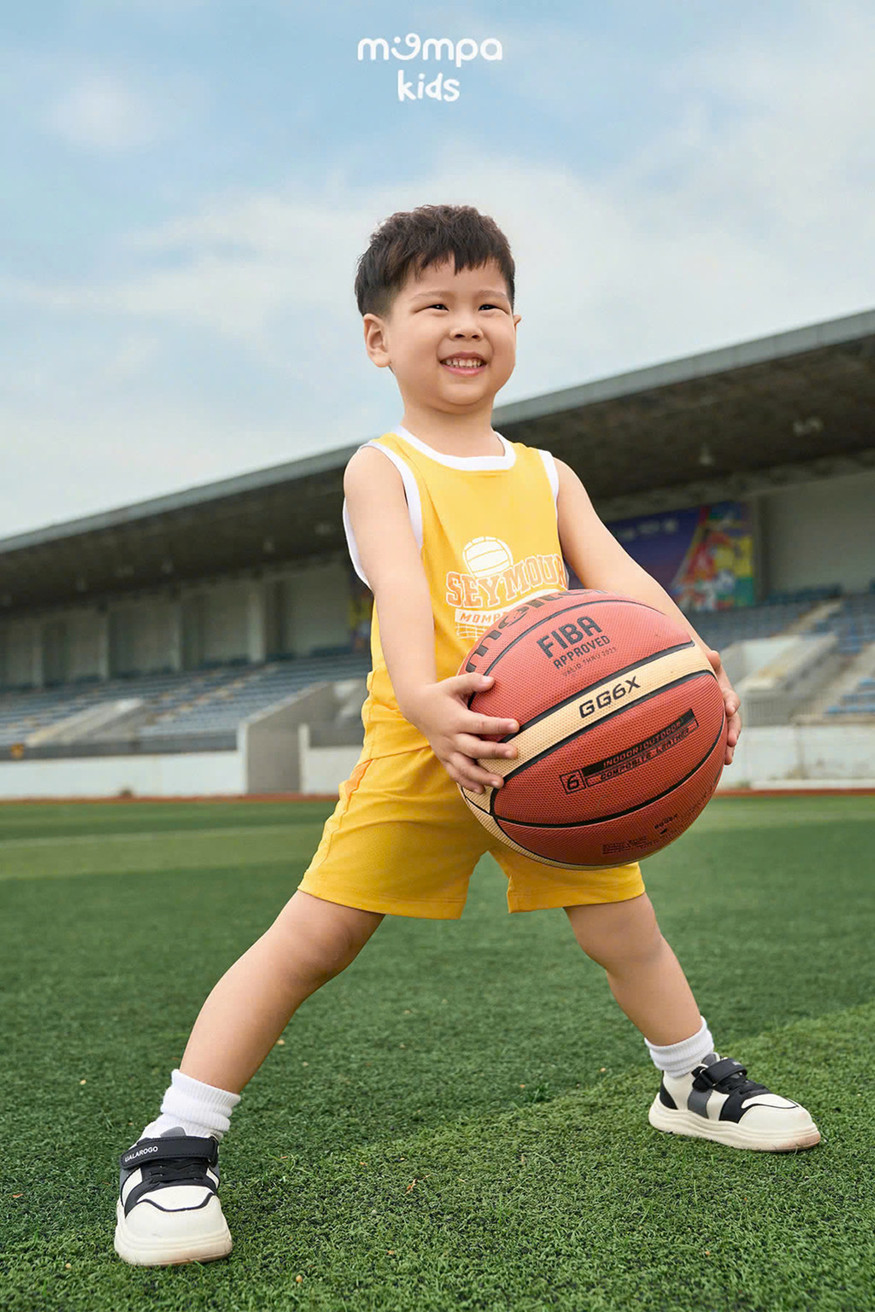 Bộ thể thao bé trai Mompa 549